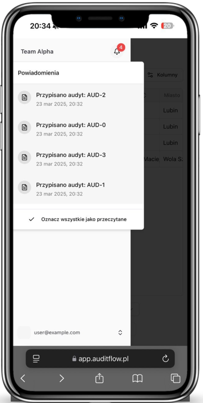 Ekran powiadomień w aplikacji mobilnej AuditFlow z listą nowych zadań, aktualizacji statusów i przypomnień o audytach